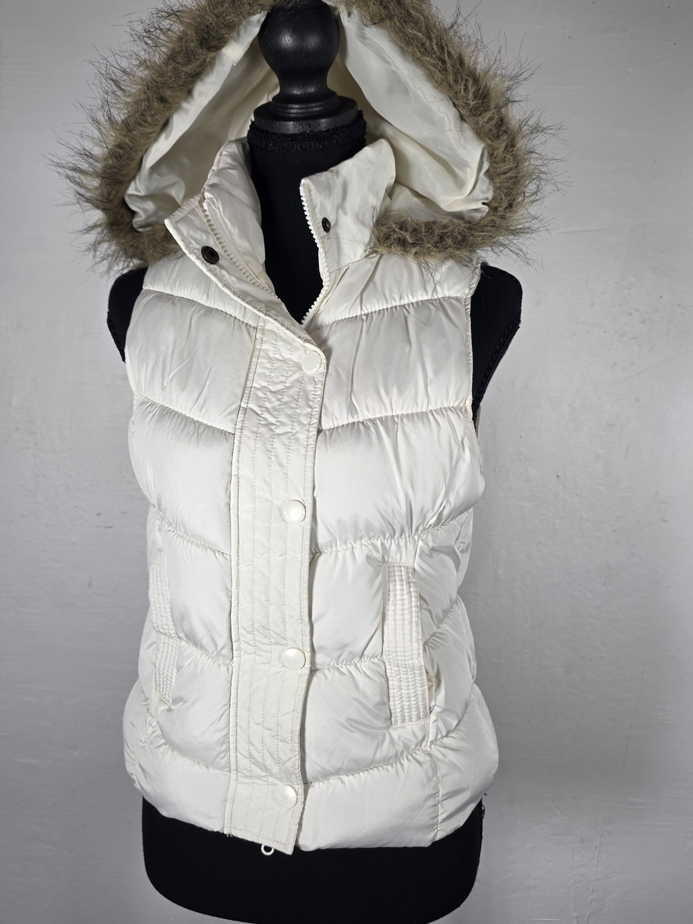 Women's White Puffer Vest with Faux Fur Hood